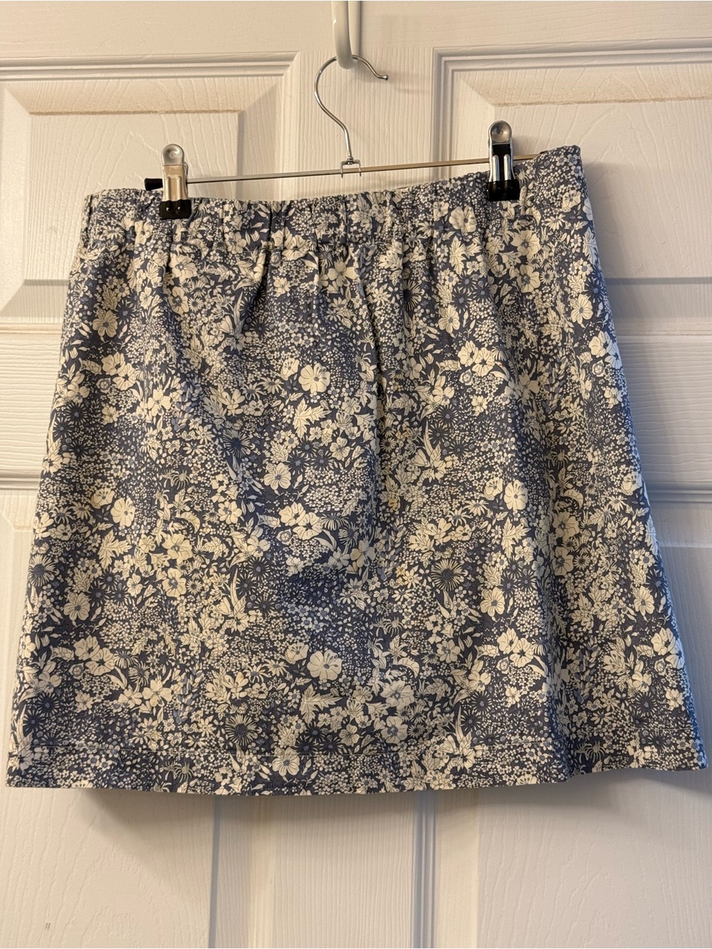 J Crew Liberty of London floral mini with exposed neon zipper circa 2012 size 6